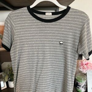 Brandy Melville Black and Gray Striped Tee